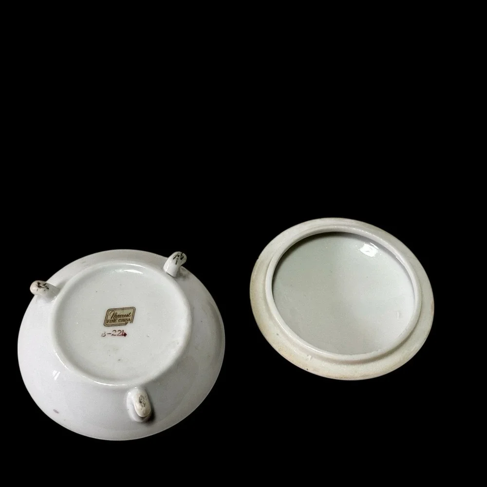 Vtg MCM Norcrest Fine China 50th Anniversary Footed Trinket Box Gold & White‎